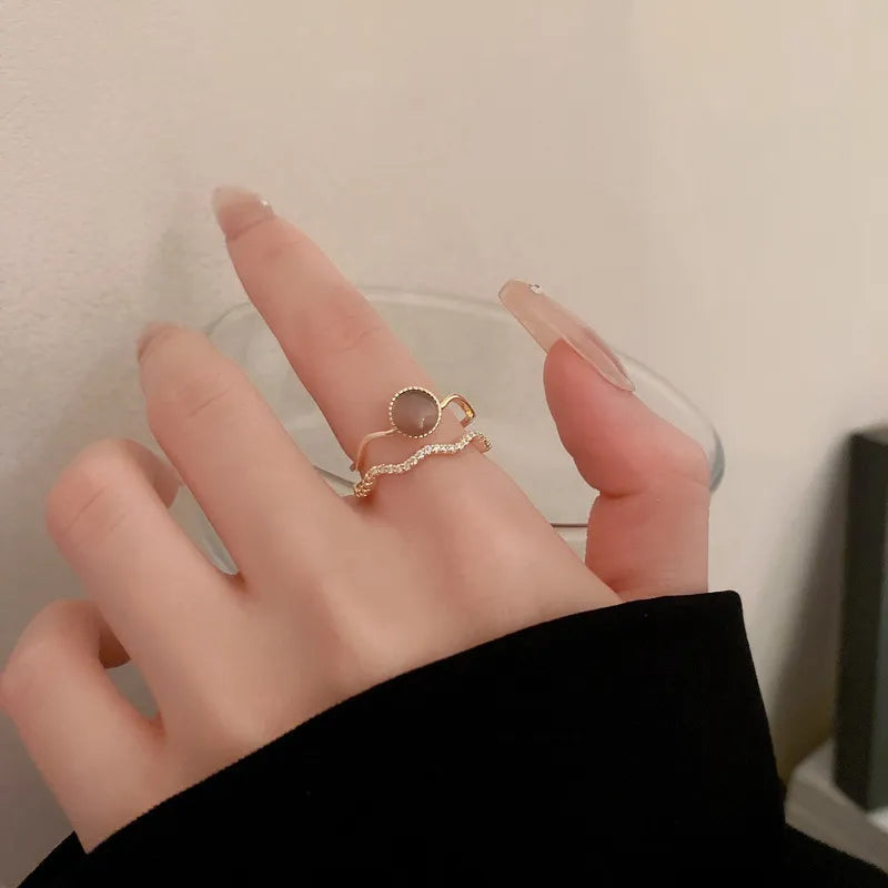 Round Brown Gem Ring (Gold)