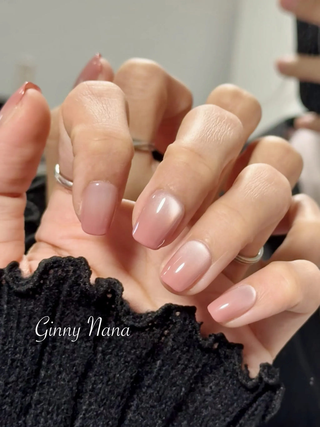 Peachy Pink Cat Eyes