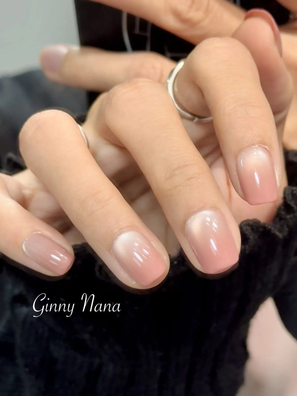 Peachy Pink Cat Eyes