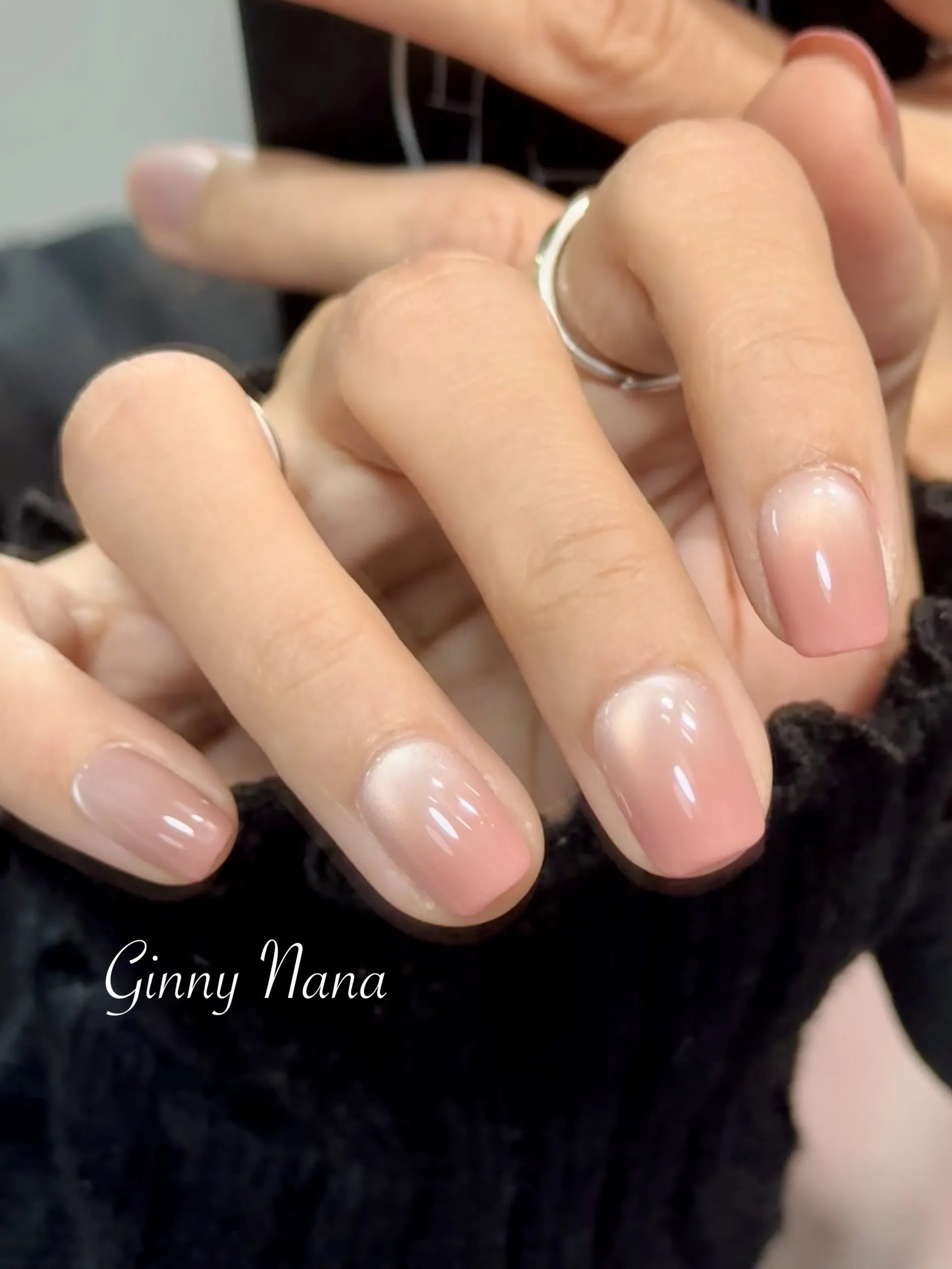 Peachy Pink Cat Eyes